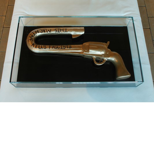 Jade Townsend - Hey Hey Woody Guthrie, 2007 - Styrofoam, roscoe foam coat, krylo n paint, ink, pillow and satin pillow case, framed in glass montre, - 60.9 x 3 5.5 x 15.2 cm, 24 x 14 x 6 in