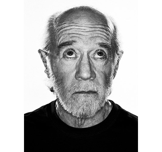Rainer Hosch - "George Carlin" Los Angeles 2004 - Inkjet eco-solvent print on 265 grms MLFD grafiprint paper Edition of 5 + 2 AP - 104 x 136 cm, 41 x 53.5 in