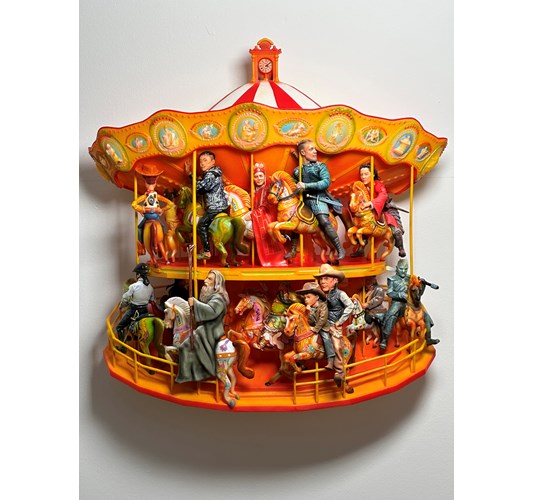 Jiannan Wu - "Destiny is All" 2022 - Acrylic on resin, metal, and wood, edition of 3 + 1 AP - 61 x 60 x 21 cm, 24 x 23,5 x 8 in