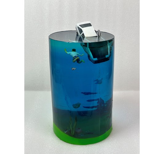 Jiannan Wu - “Accident” 2024 - Acrylic and resin - 33 x 19 x 19 cm, 13 x 7 x 7 in